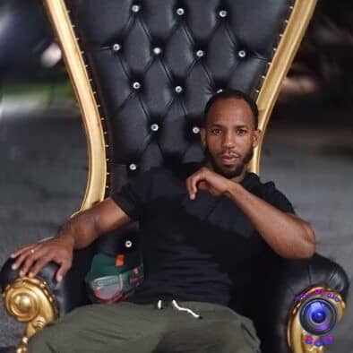72″ Legend Throne Chair Gold/Black